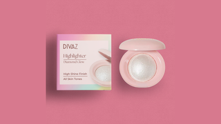 Iluminator Highlighter Pearl DIVAZ, produsul